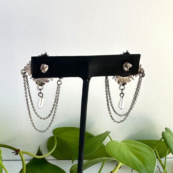 Vintage Pearl and Black Glass Pierced Dangle Earrings - Picture 7 of 7